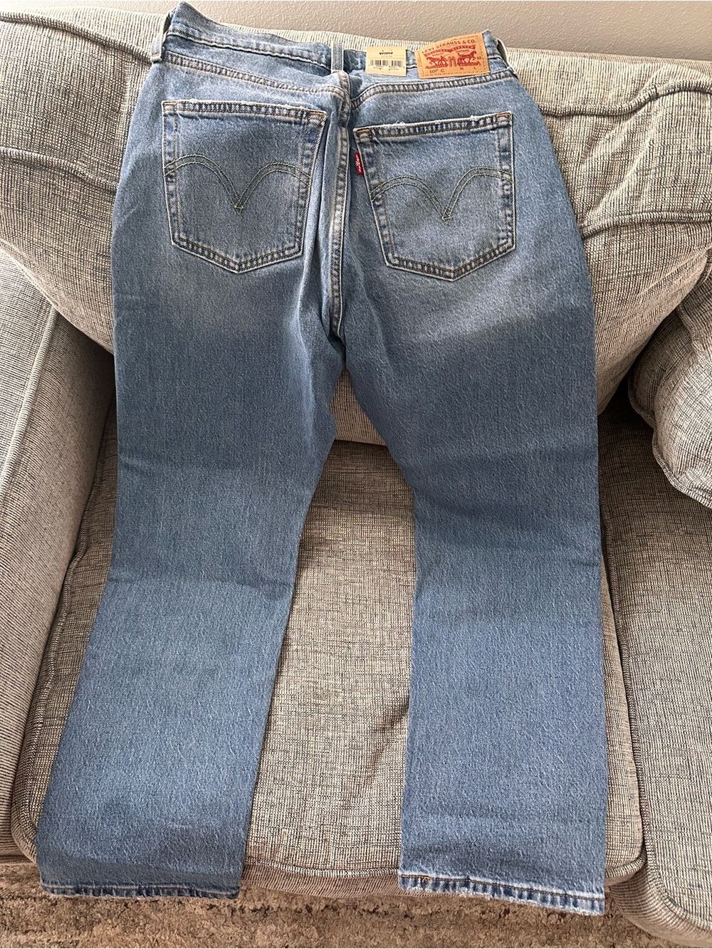 Levi's 501 Straight Light Blue Button-Fly Jeans size 27 waist x 28 length - Picture 7 of 7